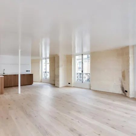 Louvre & Seine Luxury New 3br Full Ac By Melvane Apartment